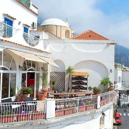 Brikette Vandrarhem Positano