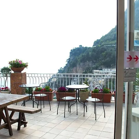 Brikette Vandrarhem Positano